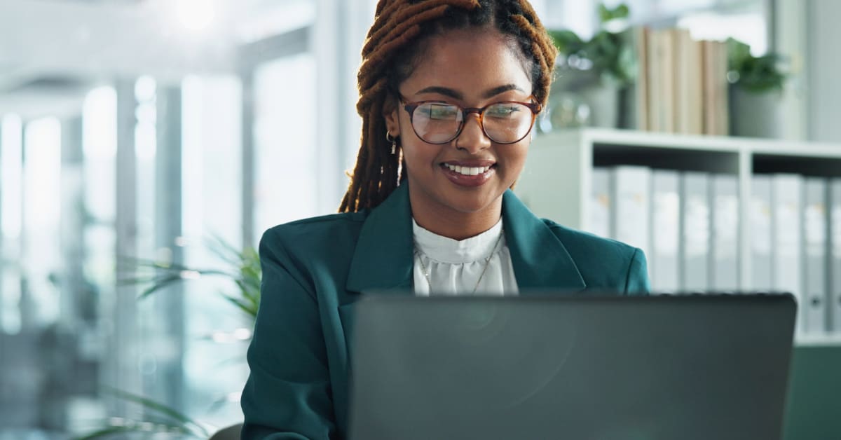 Woman using AI for CRM Woman using AI for CRM